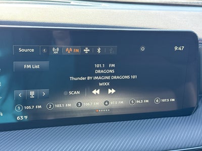 2025 Nissan Kicks SR AWD