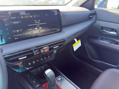 2025 Nissan Kicks SR AWD