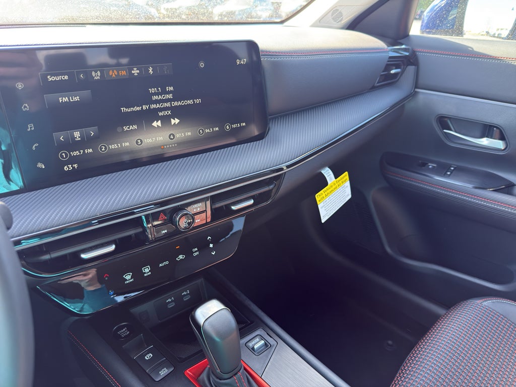 2025 Nissan Kicks SR AWD