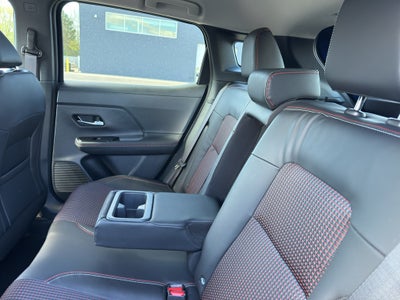 2025 Nissan Kicks SR AWD