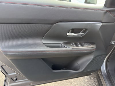 2025 Nissan Kicks SR AWD