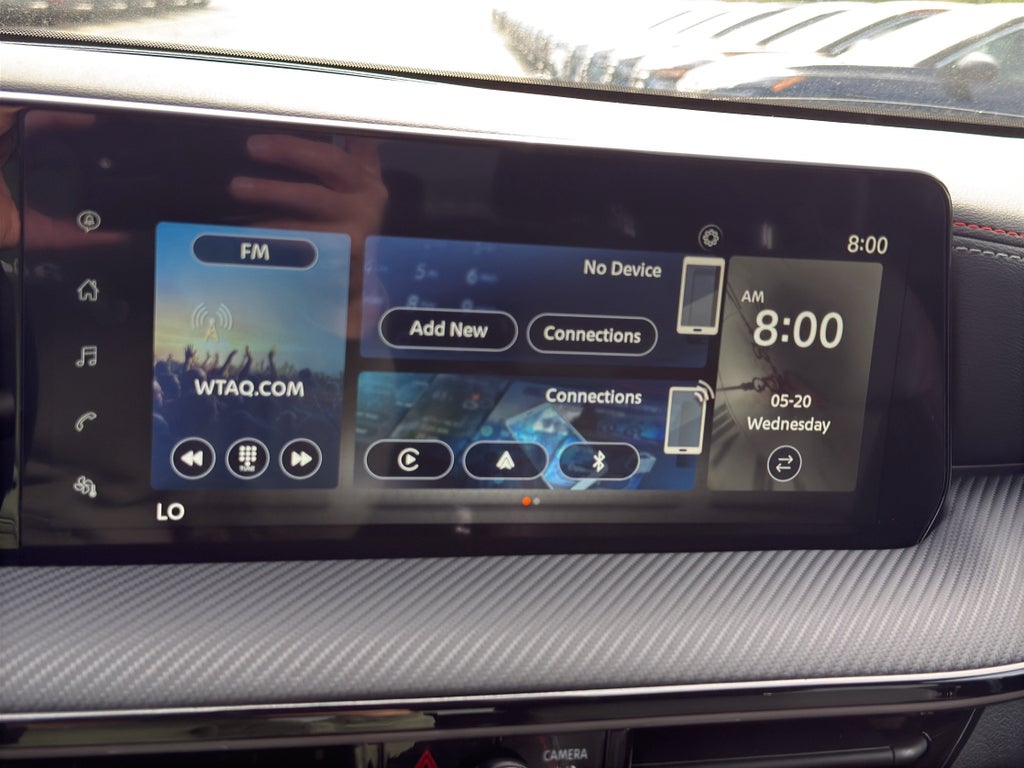 2025 Nissan Kicks SR AWD