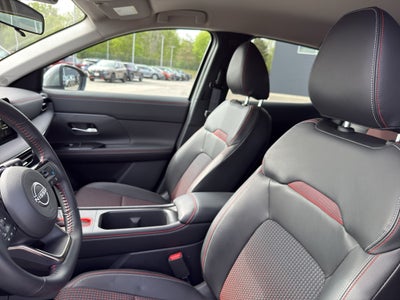 2025 Nissan Kicks SR AWD