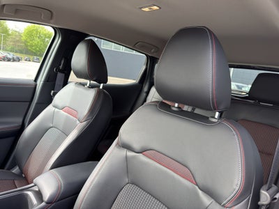 2025 Nissan Kicks SR AWD