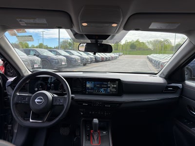 2025 Nissan Kicks SR AWD