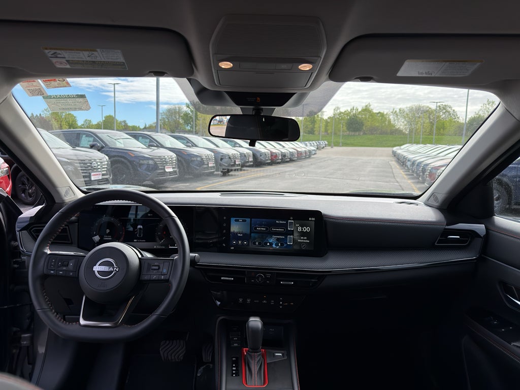 2025 Nissan Kicks SR AWD