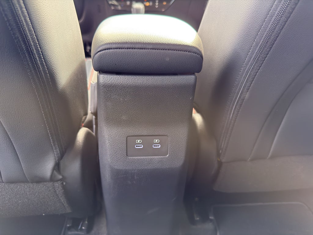 2025 Nissan Kicks SR AWD