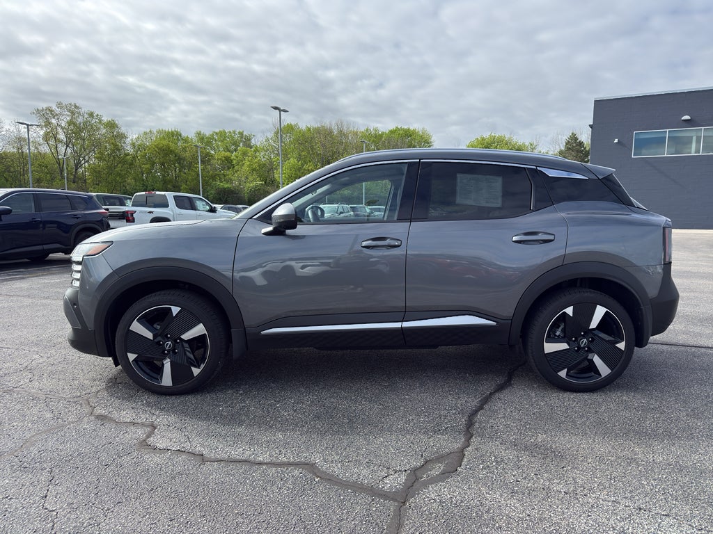 2025 Nissan Kicks SR AWD