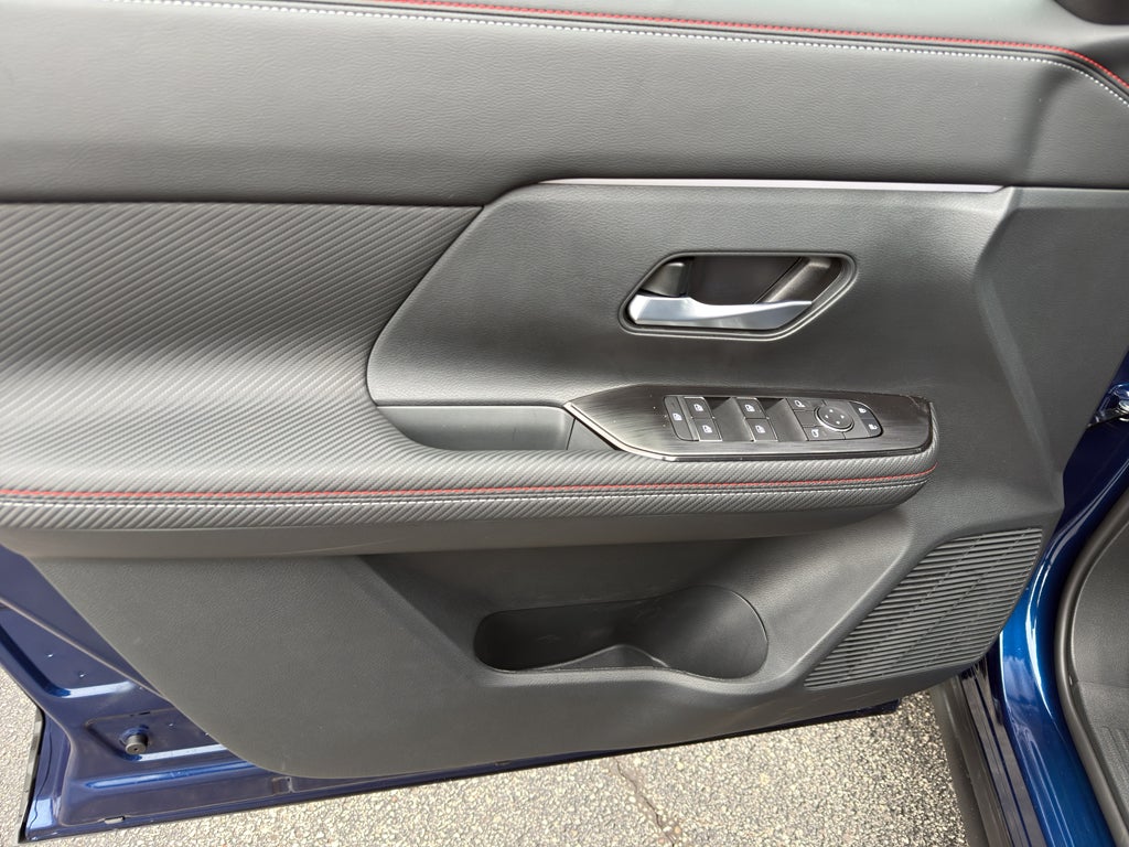 2026 Nissan Kicks SR AWD