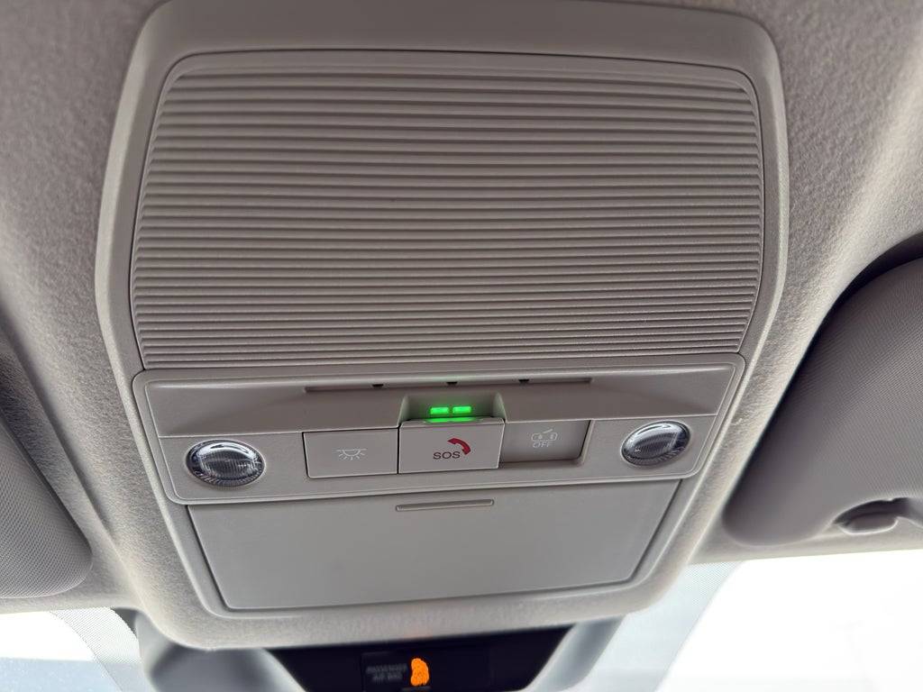 2026 Nissan Kicks SR AWD