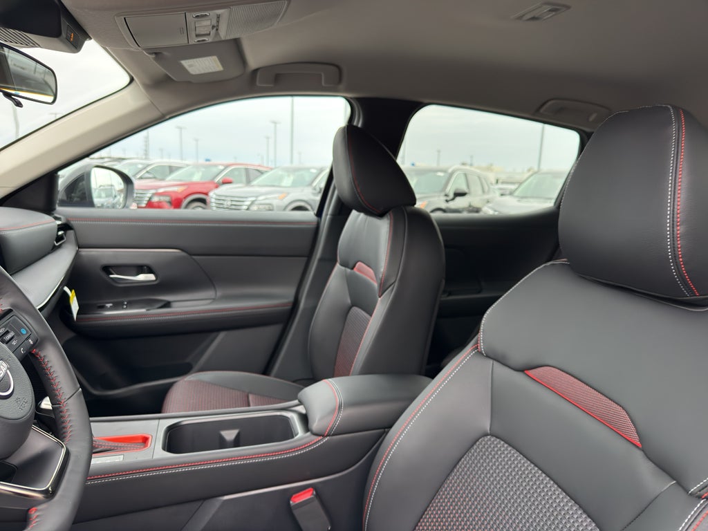 2026 Nissan Kicks SR AWD