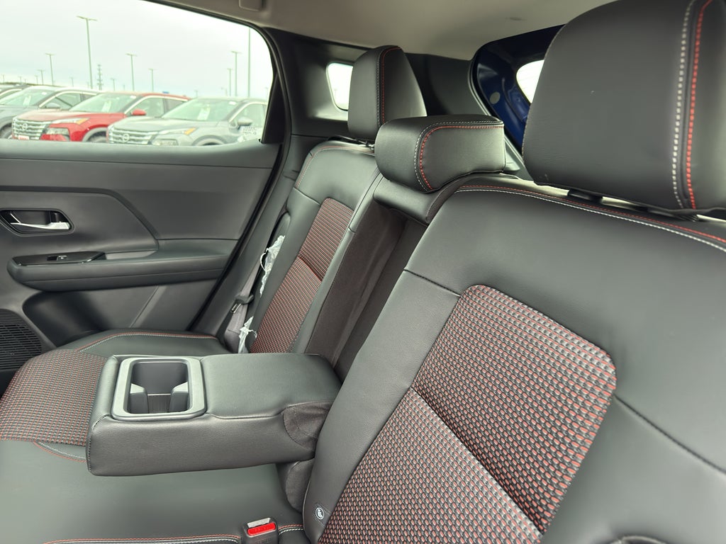 2026 Nissan Kicks SR AWD