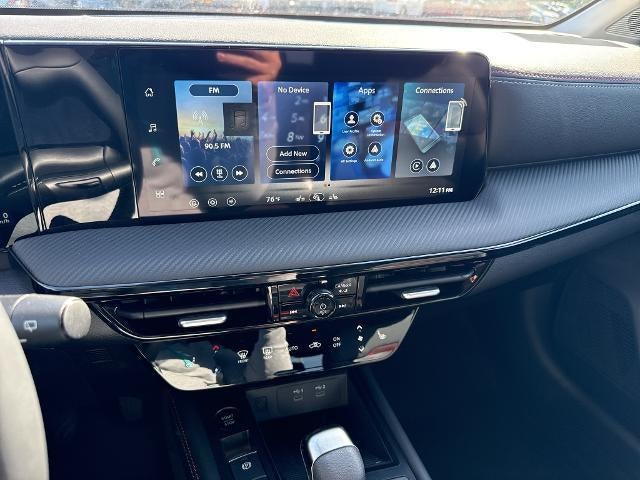2027 Nissan Kicks SR AWD