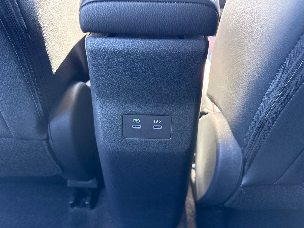 2026 Nissan Kicks SR AWD
