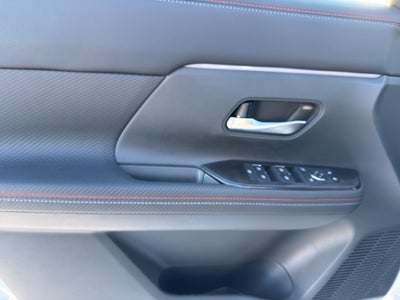 2026 Nissan Kicks SR AWD