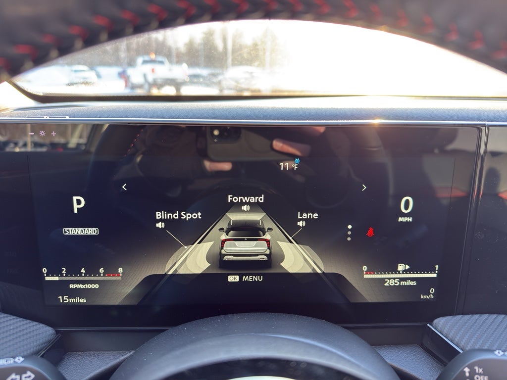 2026 Nissan Kicks SR AWD