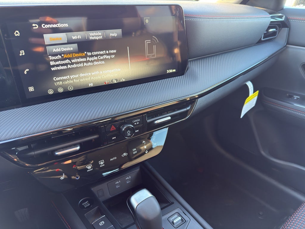 2026 Nissan Kicks SR AWD