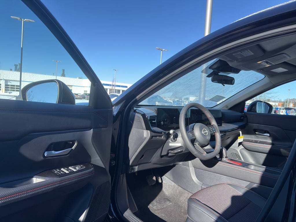 2026 Nissan Kicks SR AWD