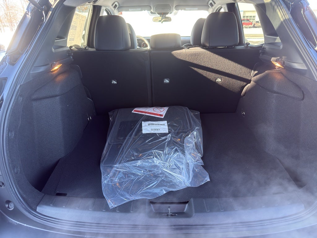 2026 Nissan Kicks SR AWD