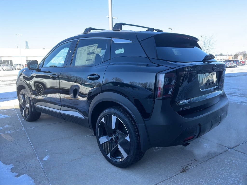 2026 Nissan Kicks SR AWD