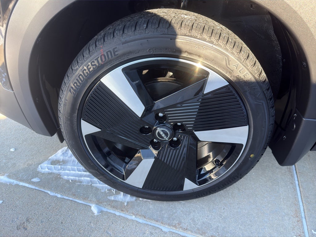 2026 Nissan Kicks SR AWD