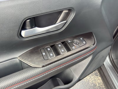 2025 Nissan Kicks SR AWD