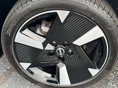 2025 Nissan Kicks SR AWD