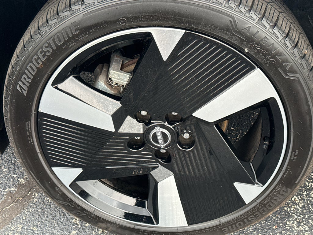 2025 Nissan Kicks SR AWD