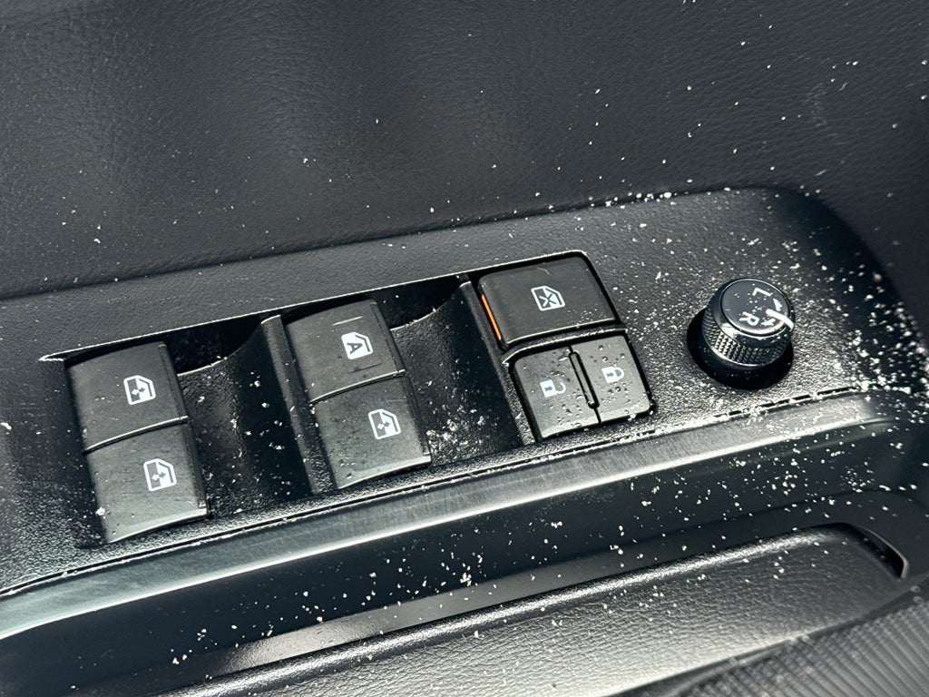 2023 Toyota Tacoma 4WD 4WD SR Double Cab 5' Bed V6 AT (Natl)