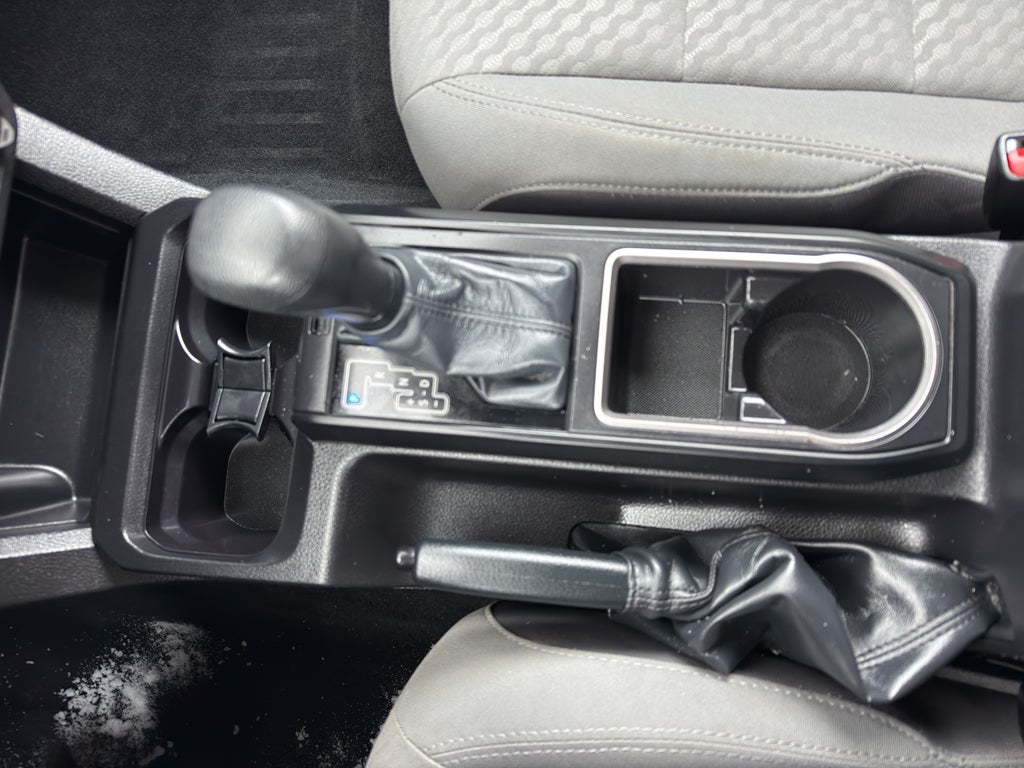 2023 Toyota Tacoma 4WD 4WD SR Double Cab 5' Bed V6 AT (Natl)