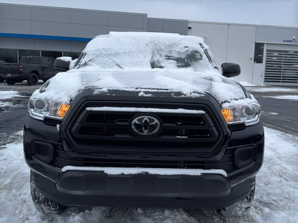 2023 Toyota Tacoma 4WD 4WD SR Double Cab 5' Bed V6 AT (Natl)