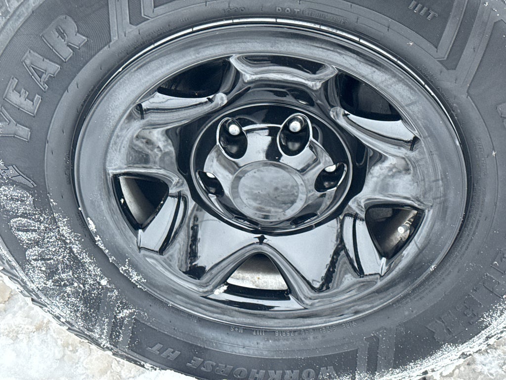 2023 Toyota Tacoma 4WD 4WD SR Double Cab 5' Bed V6 AT (Natl)