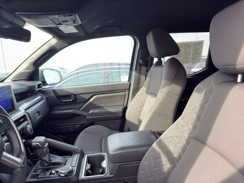 2024 Toyota Tacoma 4WD 4WD SR5 Double Cab 5' Bed AT (Natl)