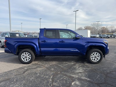 2024 Toyota Tacoma 4WD 4WD SR5 Double Cab 5' Bed AT (Natl)