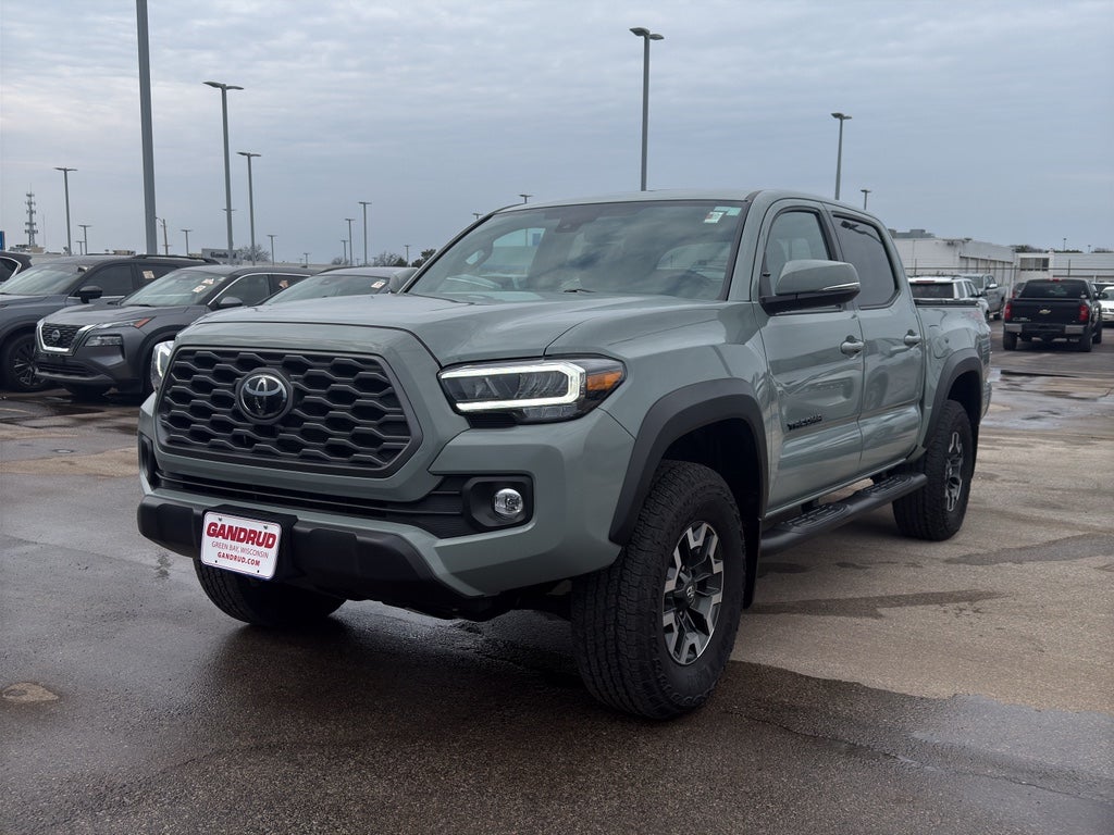 2022 Toyota Tacoma 4WD 4WD TRD Off Road Double Cab 5' Bed V6 MT (Natl)