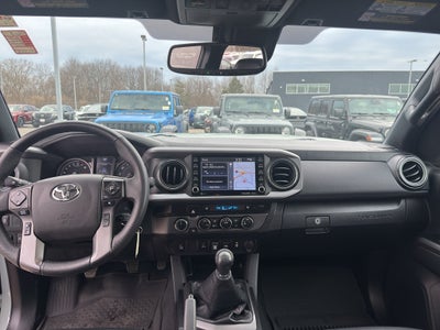 2022 Toyota Tacoma 4WD 4WD TRD Off Road Double Cab 5' Bed V6 MT (Natl)