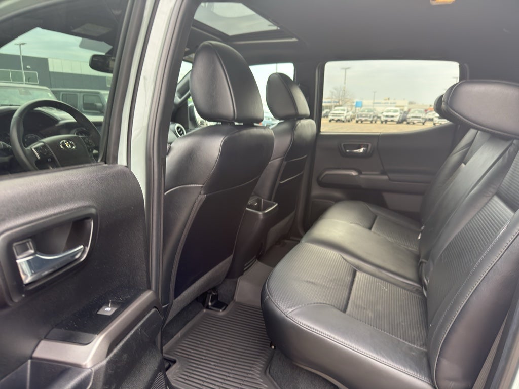 2022 Toyota Tacoma 4WD 4WD TRD Off Road Double Cab 5' Bed V6 MT (Natl)