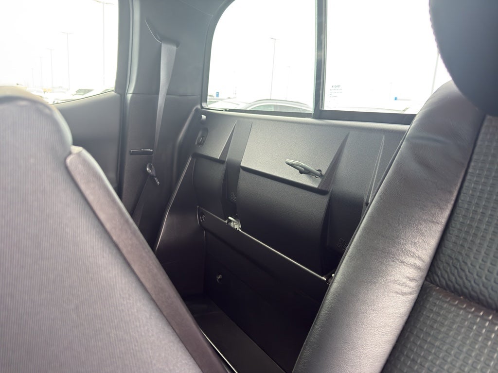 2022 Toyota Tacoma 4WD 4WD TRD Off Road Double Cab 5' Bed V6 MT (Natl)