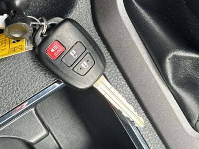 2022 Toyota Tacoma 4WD 4WD TRD Off Road Double Cab 5' Bed V6 MT (Natl)