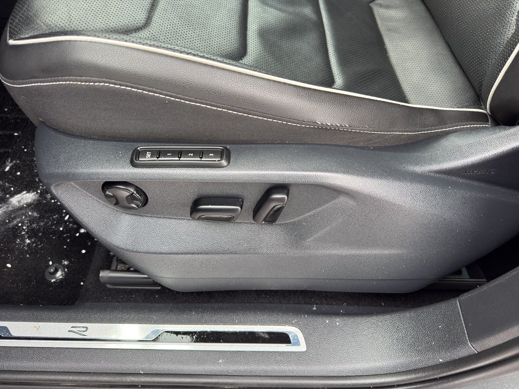 2022 Volkswagen Tiguan 2.0T SEL R-Line 4MOTION