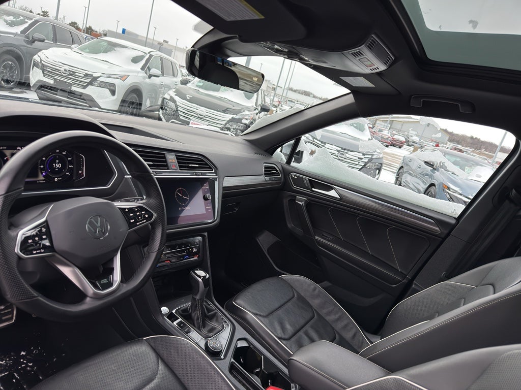2022 Volkswagen Tiguan 2.0T SEL R-Line 4MOTION