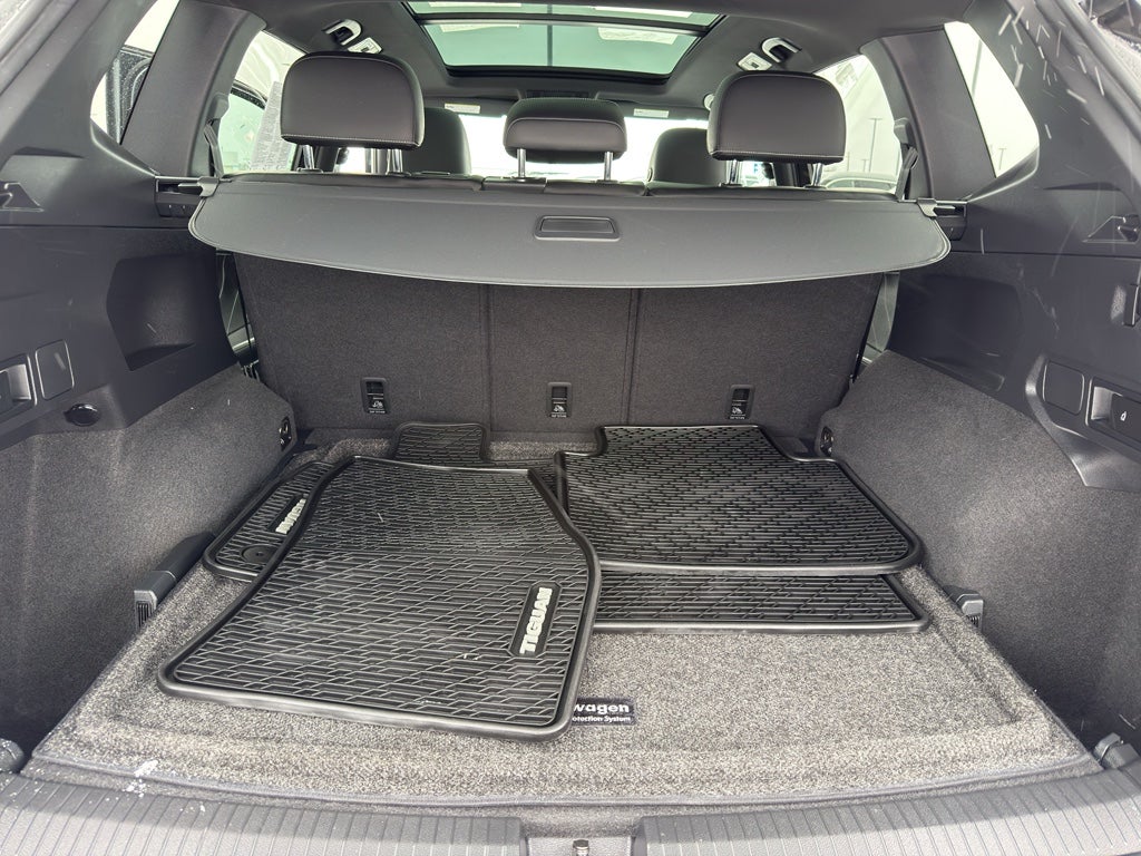 2022 Volkswagen Tiguan 2.0T SEL R-Line 4MOTION