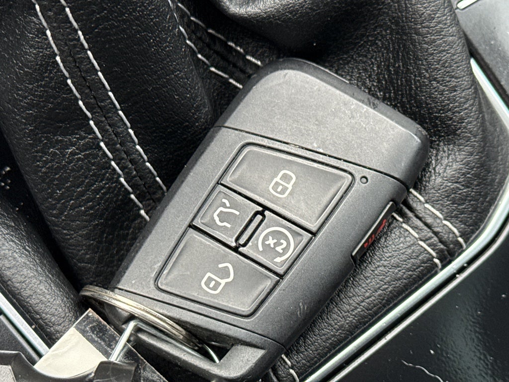 2022 Volkswagen Tiguan 2.0T SEL R-Line 4MOTION