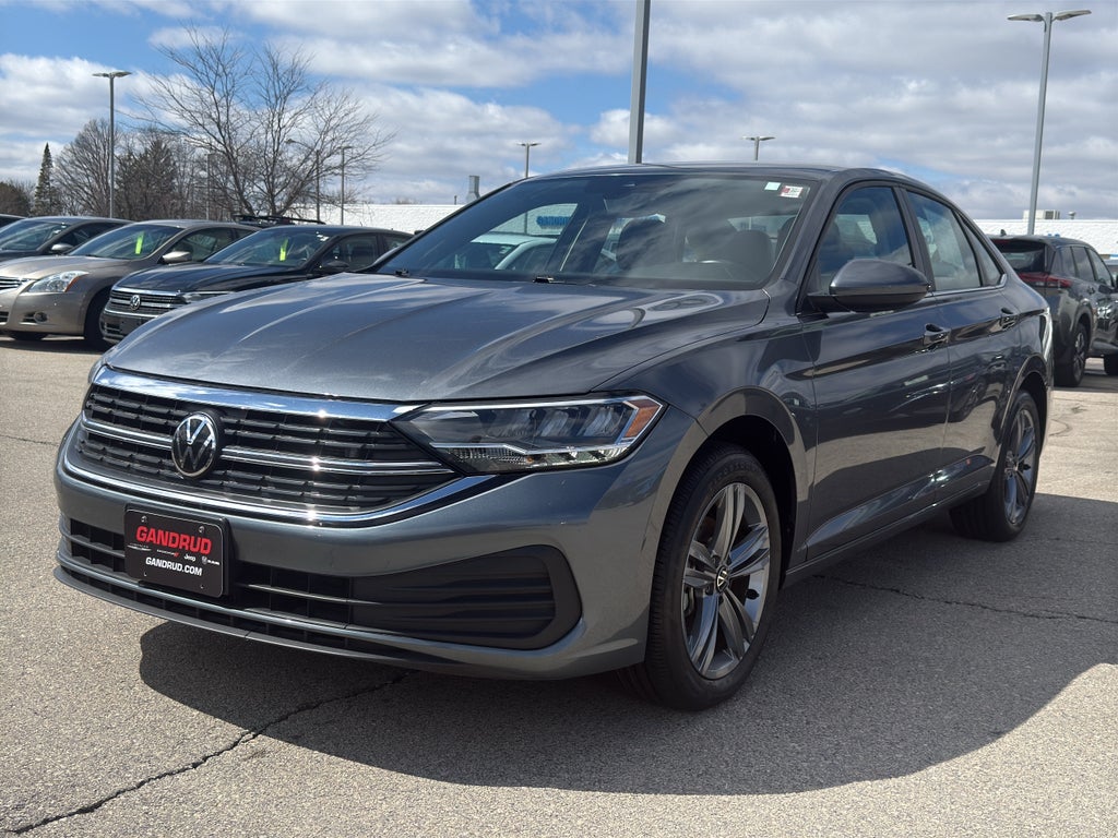 2024 Volkswagen Jetta SE Auto