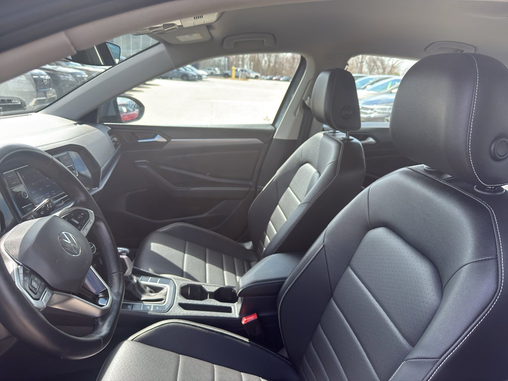 2024 Volkswagen Jetta SE Auto