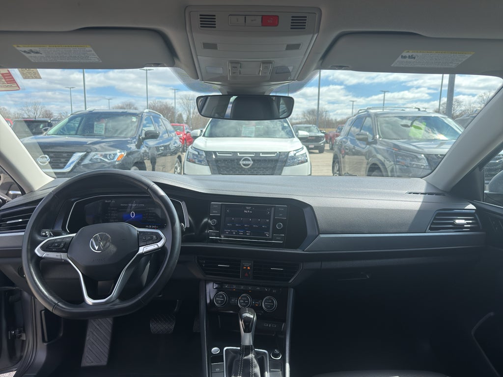 2024 Volkswagen Jetta SE Auto