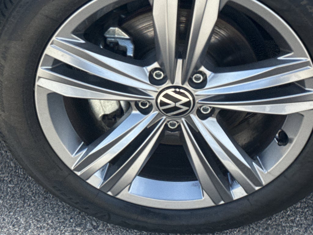 2024 Volkswagen Jetta SE Auto