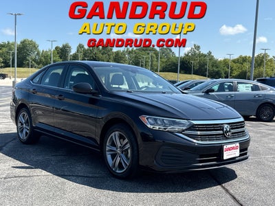 2024 Volkswagen Jetta SE Auto