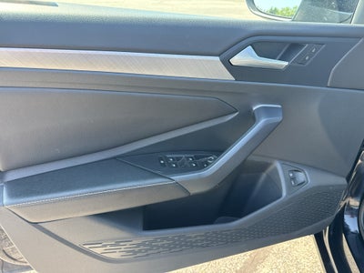 2024 Volkswagen Jetta SE Auto