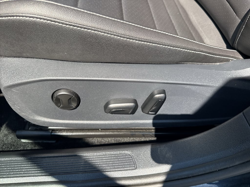 2024 Volkswagen Jetta SE Auto